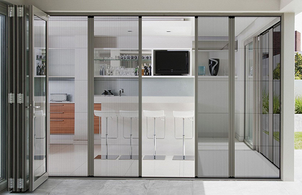 Đặc điểm của phong cách thiết kế nội thất hiện đại với cửa lưới chống muỗi